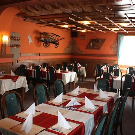 Hotel Hynek Náchod Zewnętrze zdjęcie